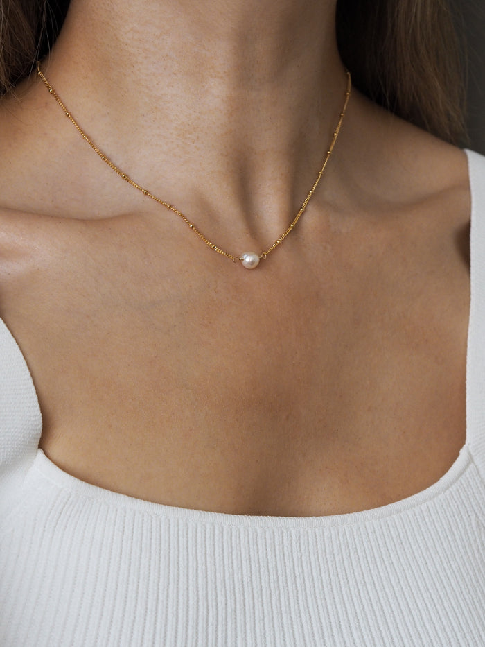 Maddie Freshwater Pearl Gold Necklace