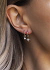MARGOT. Boucles d'oreilles créoles en argent sterling avec petits zircons cubiques