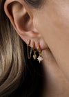 ELSA. Boucles d'oreilles créoles étoiles pavées dorées