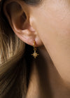 ELSA. Boucles d'oreilles créoles en forme d'étoile et pavé doré pour demoiselle d'honneur